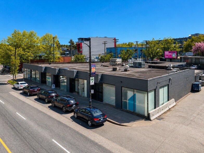 1860 Powell St, Vancouver, BC à louer - Photo de l’immeuble – Image 2 sur 3
