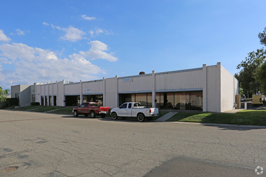 1519 Industrial Ave, Escondido, CA à louer - Photo de l’immeuble – Image 1 sur 6