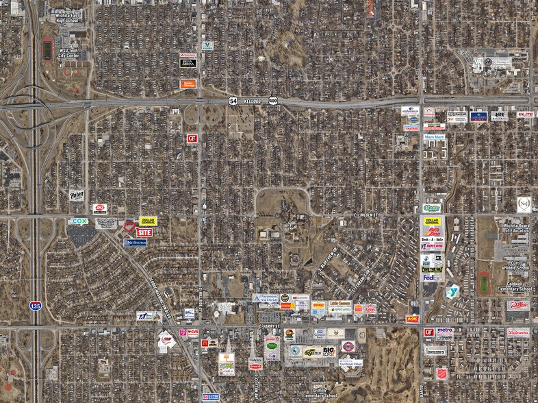2745-2747 Boulevard Plz, Wichita, KS à louer - Photo de l’immeuble – Image 2 sur 2