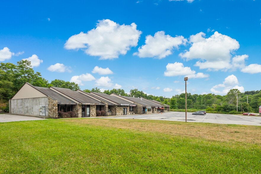 2877 Route 94, Washingtonville, NY à louer - Photo de l’immeuble – Image 3 sur 10