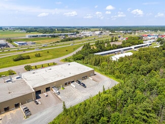 Plus de détails pour 237 St Des Menuisiers, Saint-germain-de-grantham, QC - Industriel/Logistique à louer