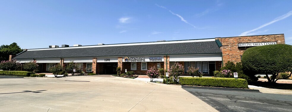 1201 S Douglas Blvd, Midwest City, OK à vendre - Photo de l’immeuble – Image 2 sur 4