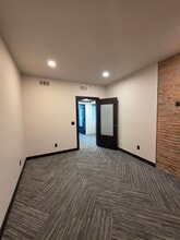 321 E Main St, Bozeman, MT à louer Photo intérieure– Image 2 sur 4