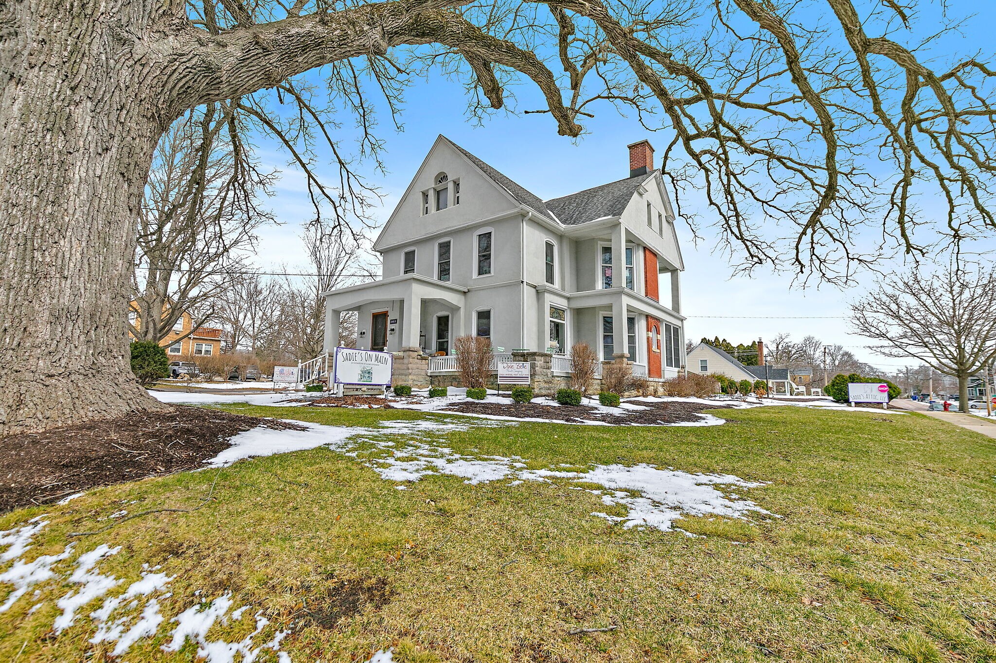 303 N Main St, Elburn, IL à vendre Photo principale– Image 1 sur 73