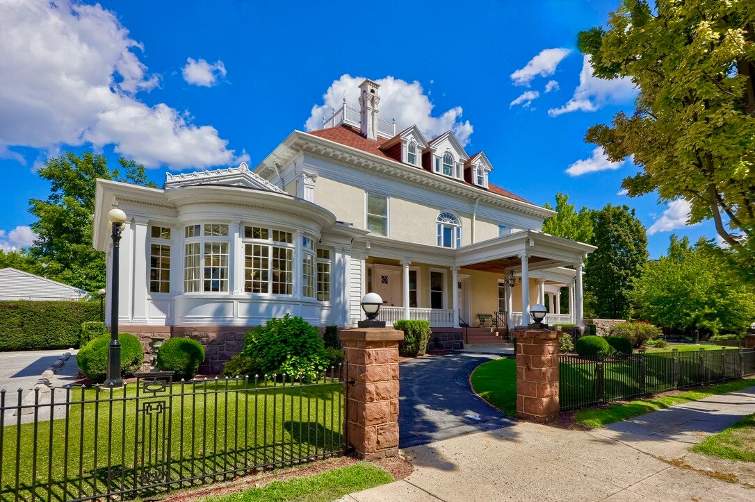 802 N Duke St, Lancaster, PA à vendre Photo de l’immeuble– Image 1 sur 38