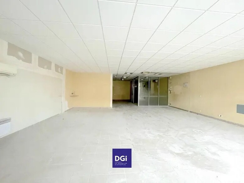 81 Rue De La République, Nîmes à louer - Photo intérieure – Image 2 sur 6