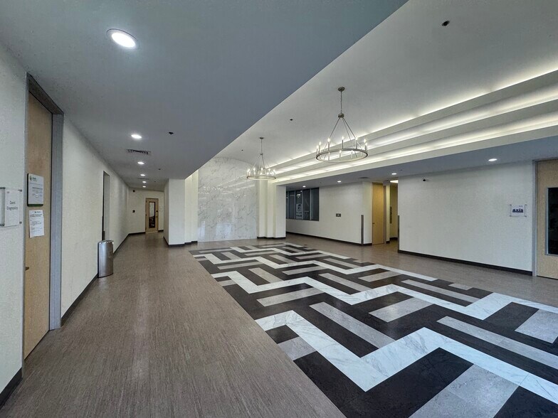 1605 Rock Prairie Rd, College Station, TX à louer - Photo de l’immeuble – Image 3 sur 5