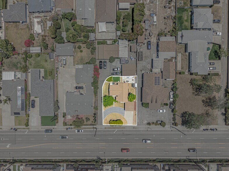 22102 Normandie Ave, Torrance, CA à vendre - Photo de l’immeuble – Image 3 sur 9