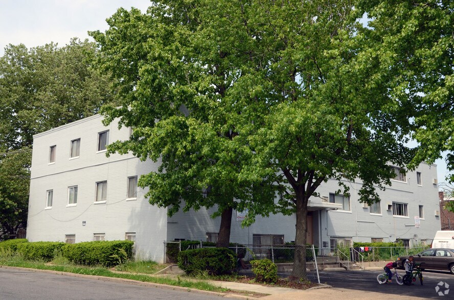 North Philly 41 Unit Portfolio portefeuille de 3 biens à vendre sur LoopNet.fr - Photo principale – Image 3 sur 18