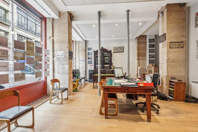 Plus de détails pour Bureau à vendre