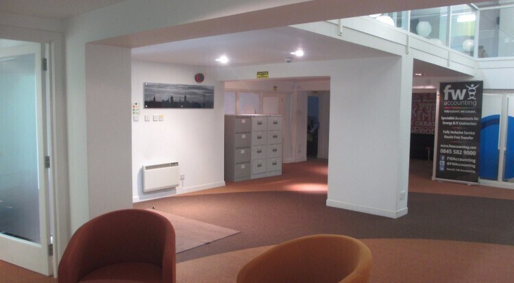 Riverside Dr, Aberdeen à louer - Photo de l’immeuble – Image 2 sur 6