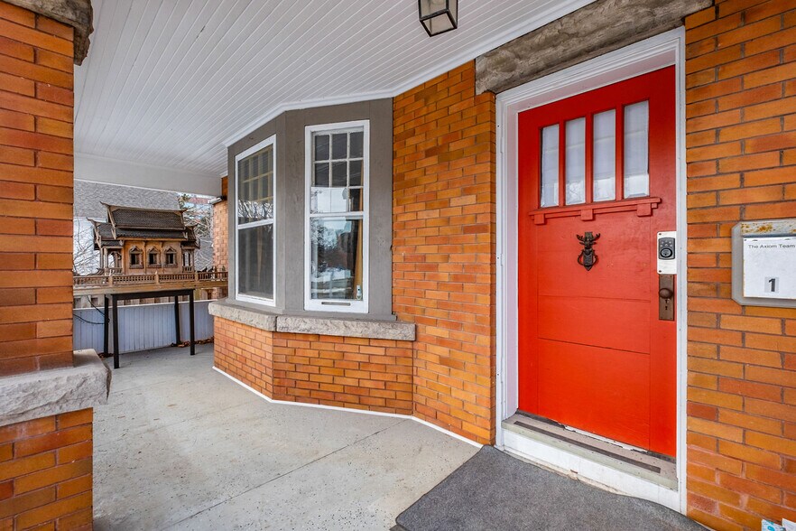 1031 Carling Av, Ottawa, ON à vendre - Photo de l’immeuble – Image 3 sur 50