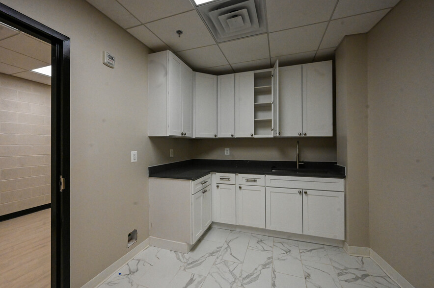 6100 Chillum Pl NE, Washington, DC à louer - Photo intérieure – Image 2 sur 3