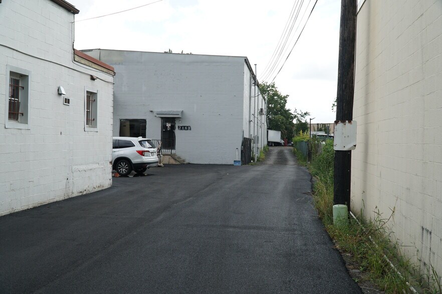 216 W Hampton Ave, Capitol Heights, MD à vendre - Photo de l’immeuble – Image 2 sur 9