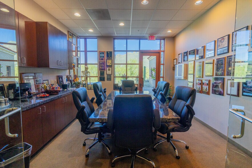 1795 E Skyline Dr, Tucson, AZ à louer - Photo intérieure – Image 3 sur 7