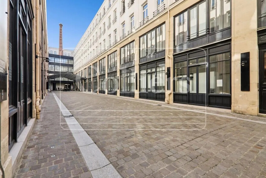 74 Rue Du Faubourg Saint-Antoine, Paris à louer - Photo de l’immeuble – Image 1 sur 14