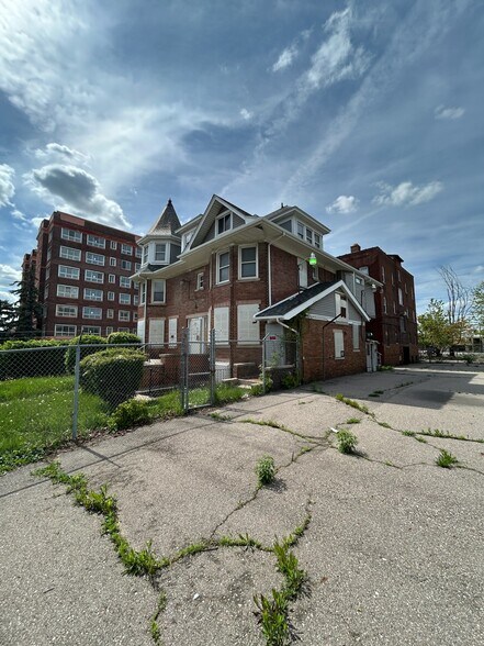 8616 2nd Ave, Detroit, MI à vendre - Photo de l’immeuble – Image 2 sur 17