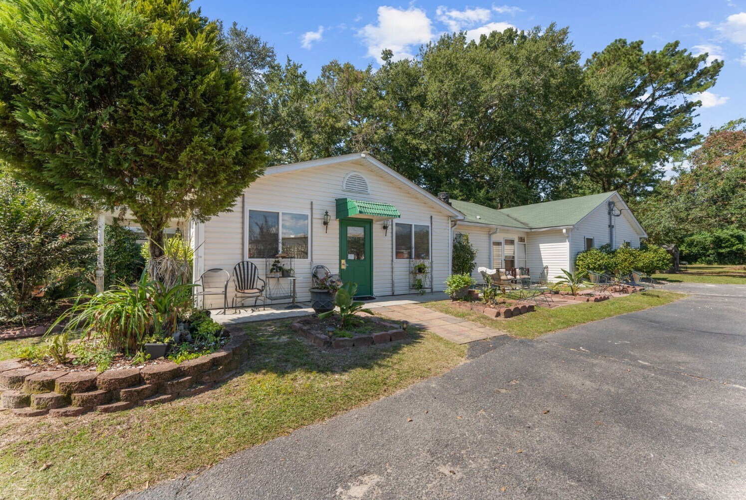 4326 Leslie St, North Charleston, SC à vendre Photo de l’immeuble– Image 1 sur 14