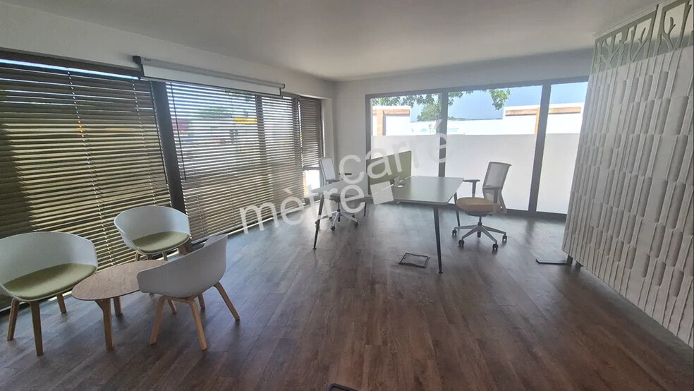 Local d’activités dans Couëron à louer - Photo intérieure – Image 2 sur 8