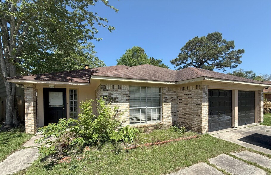 Online Auctions 11 Single Family Homes portefeuille de 2 biens à vendre sur LoopNet.fr - Photo de l’immeuble – Image 2 sur 16