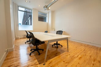 219 Dufferin St, Toronto, ON à louer Photo de l’immeuble– Image 1 sur 7