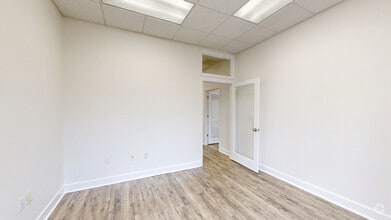 1440 N Nova Rd, Daytona Beach, FL à louer Numérisation 3D Matterport– Image 1 sur 9