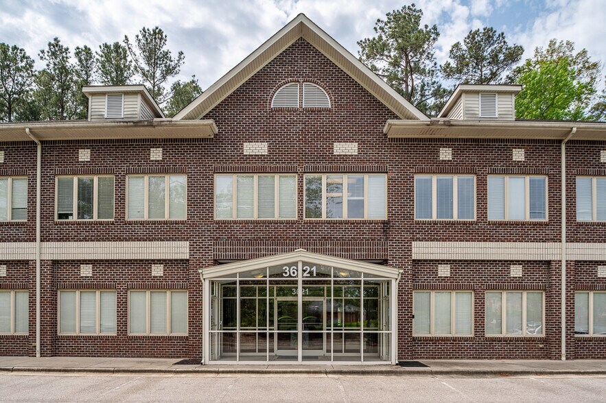 3621 Lyckan Pky, Durham, NC à vendre - Photo de l’immeuble – Image 2 sur 17