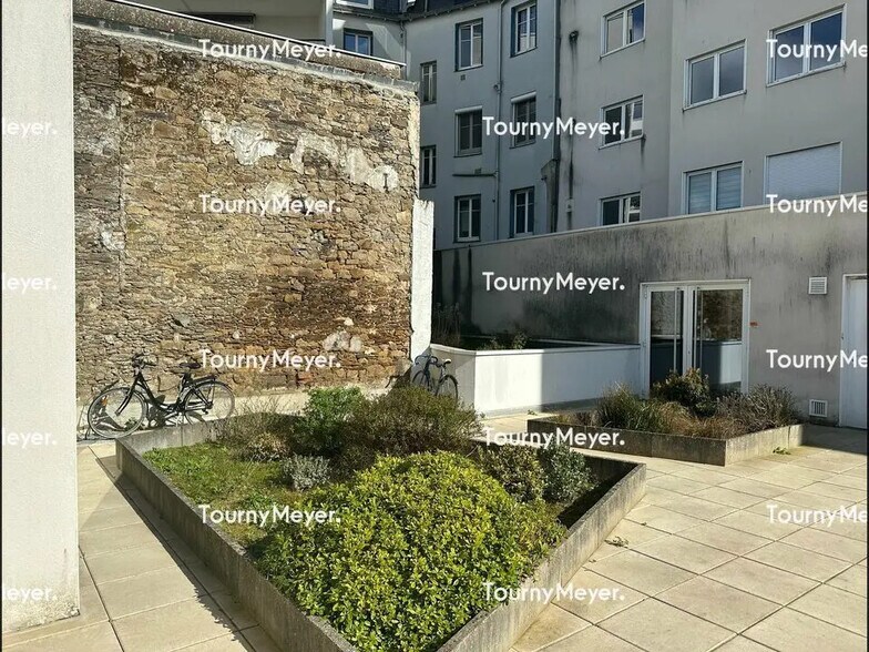 Bureau dans Nantes à louer - Photo de l’immeuble – Image 2 sur 5