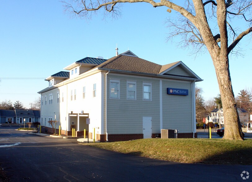 606 S King St, Leesburg, VA à louer - Photo de l’immeuble – Image 3 sur 4