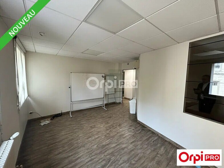 Local commercial dans Romans-sur-Isère à louer - Photo intérieure – Image 2 sur 6