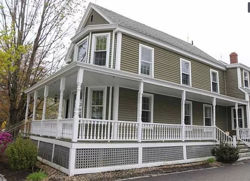 245 S Main St, Wolfeboro, NH à louer - Photo de l’immeuble – Image 2 sur 4