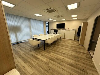 Plus de détails pour Bureau à louer