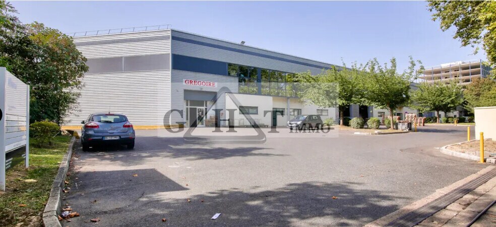 Bureau dans Le Blanc-Mesnil à louer - Photo de l’immeuble – Image 1 sur 1