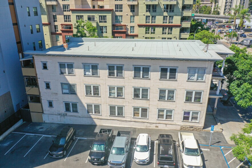 1468 1st Ave, San Diego, CA à vendre - Photo de l’immeuble – Image 3 sur 28