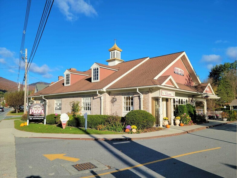 351 Depot St, Manchester Center, VT à vendre - Photo de l’immeuble – Image 1 sur 1