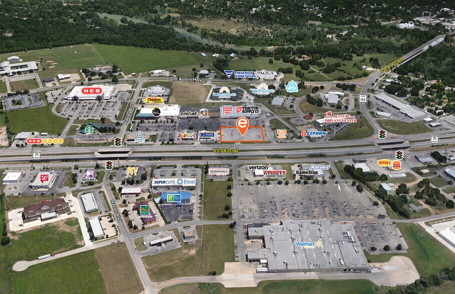 441 W State Highway 71, Bastrop, TX à louer - Photo de l’immeuble – Image 2 sur 6