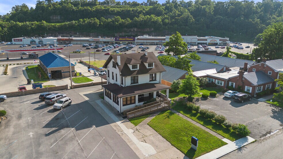 1116 Bath Ave, Ashland, KY à vendre - Photo de l’immeuble – Image 2 sur 45