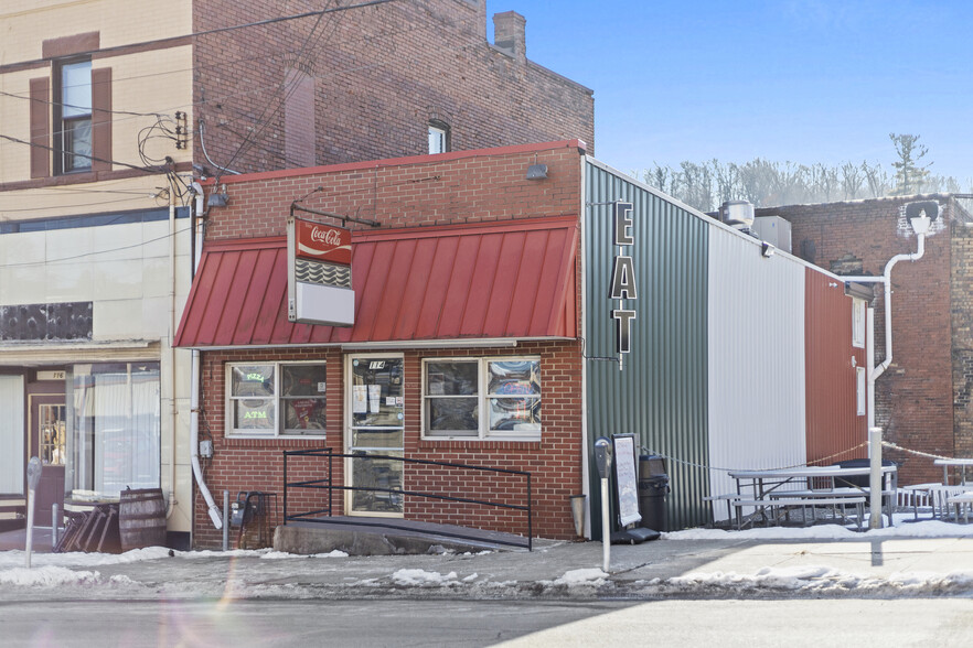 114 E Lincoln Ave, Mc Donald, PA à vendre - Photo de l’immeuble – Image 3 sur 28