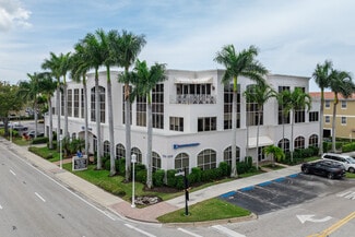 Plus de détails pour 599 9th St N, Naples, FL - Bureau à vendre