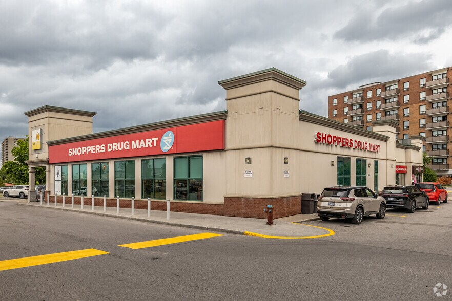 1460 Richmond Rd, Ottawa, ON à vendre - Photo de l’immeuble – Image 2 sur 3