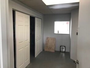 11 Washington Rd, Princeton Junction, NJ à louer Photo intérieure– Image 2 sur 2