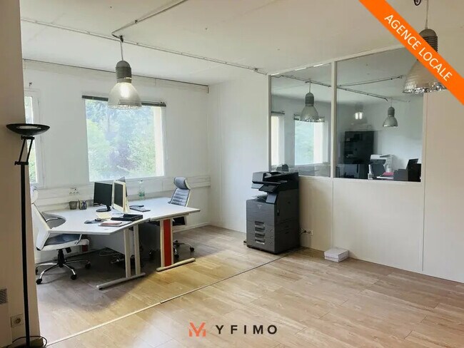Plus de détails pour Bureau à louer