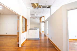 290 9th St N, Saint Petersburg, FL à louer Photo intérieure– Image 1 sur 33