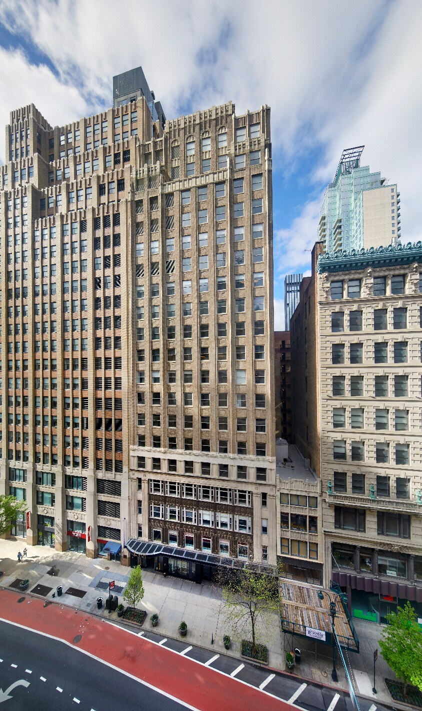 16 E 34th St, New York, NY à louer Photo principale– Image 1 sur 20