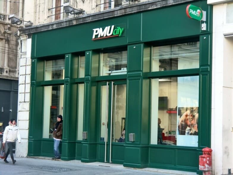 Local commercial dans Lyon à louer - Photo de l’immeuble – Image 2 sur 11