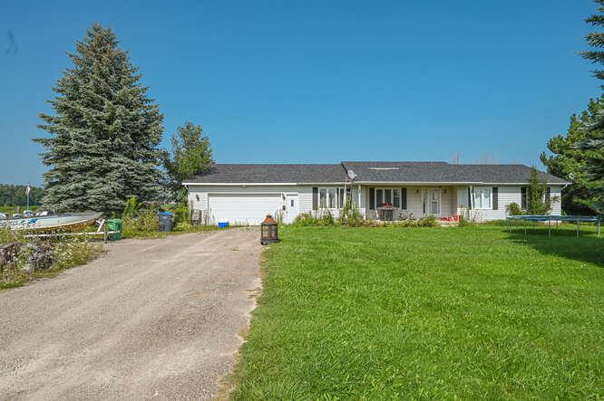 13535 Heart Lake Rd, Inglewood, ON à vendre - Photo principale – Image 2 sur 5