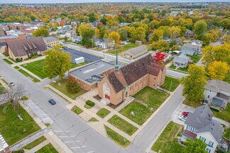 Plus de détails pour 719 Court St, Fulton, MO - Spécialisé à vendre