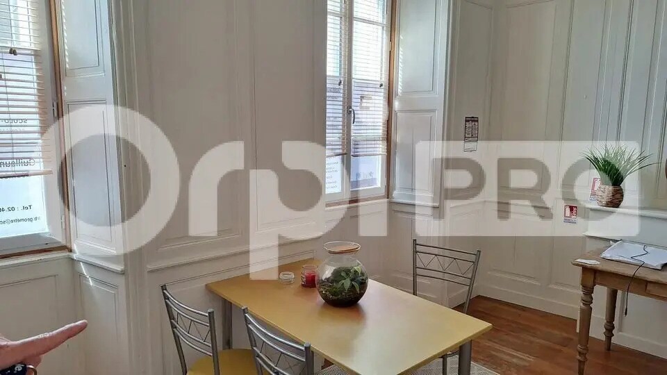 Bureau dans La Roche-Bernard à vendre - Photo intérieure – Image 2 sur 9