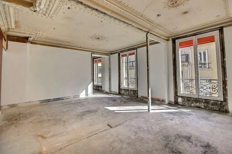 9 Rue Notre-Dame Des Victoires, Paris à vendre - Photo de l’immeuble – Image 2 sur 6