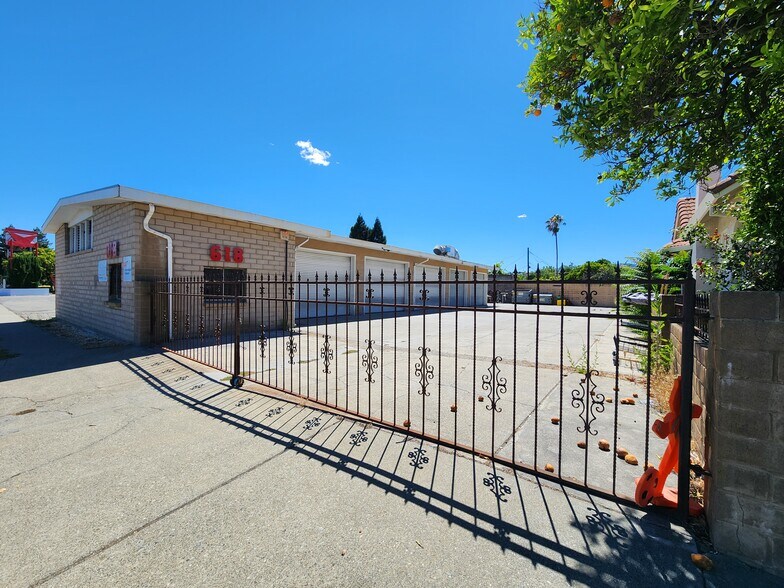618 Davis St, Vacaville, CA à vendre - Photo de l’immeuble – Image 1 sur 5